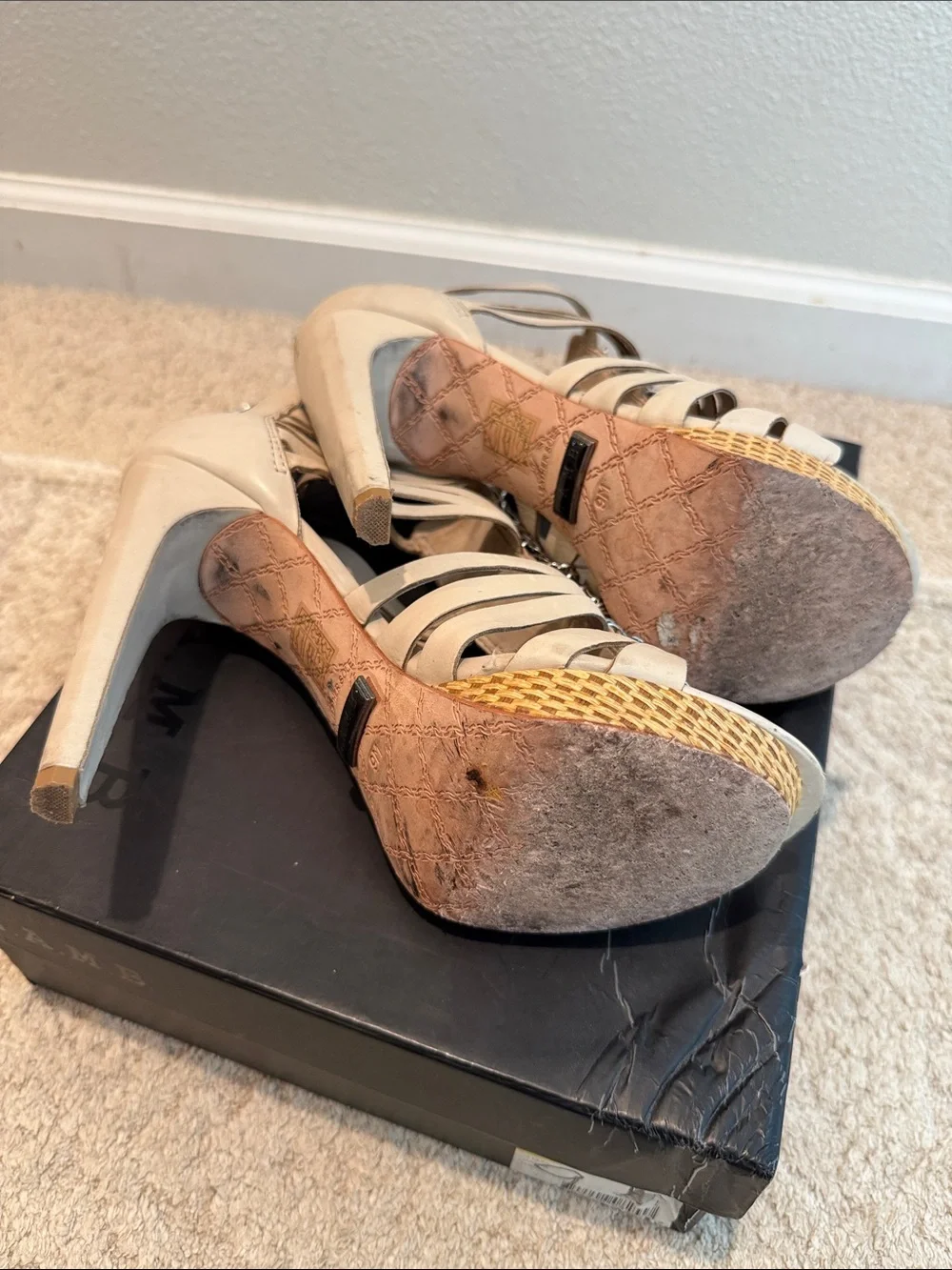 L.A.M.B Gwen Stefani Caged Gladiator Heels Metal Detail Platform Size 9M